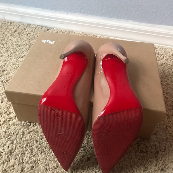 Nude Christian Louboutin - So Kate - Picture 4 of 5